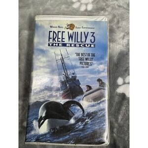 VHS cover for the 1997 film Free Willy 3: The Rescue.